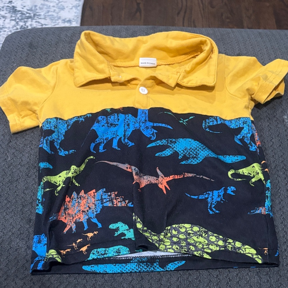 🟢10/$10 - Yellow Dinosaur Print Kids Shirt
